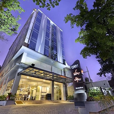 Serela Cihampelas By Kagum Hotels Bandung Exteriér fotografie