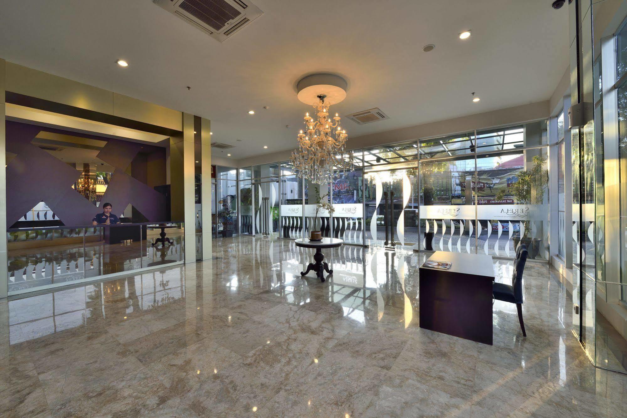 Serela Cihampelas By Kagum Hotels Bandung Exteriér fotografie